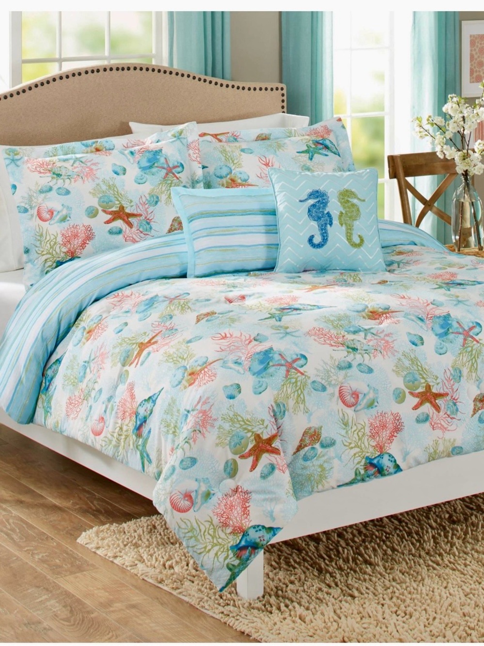 Coastal Queen Comforter Set w/shams & throw pillows